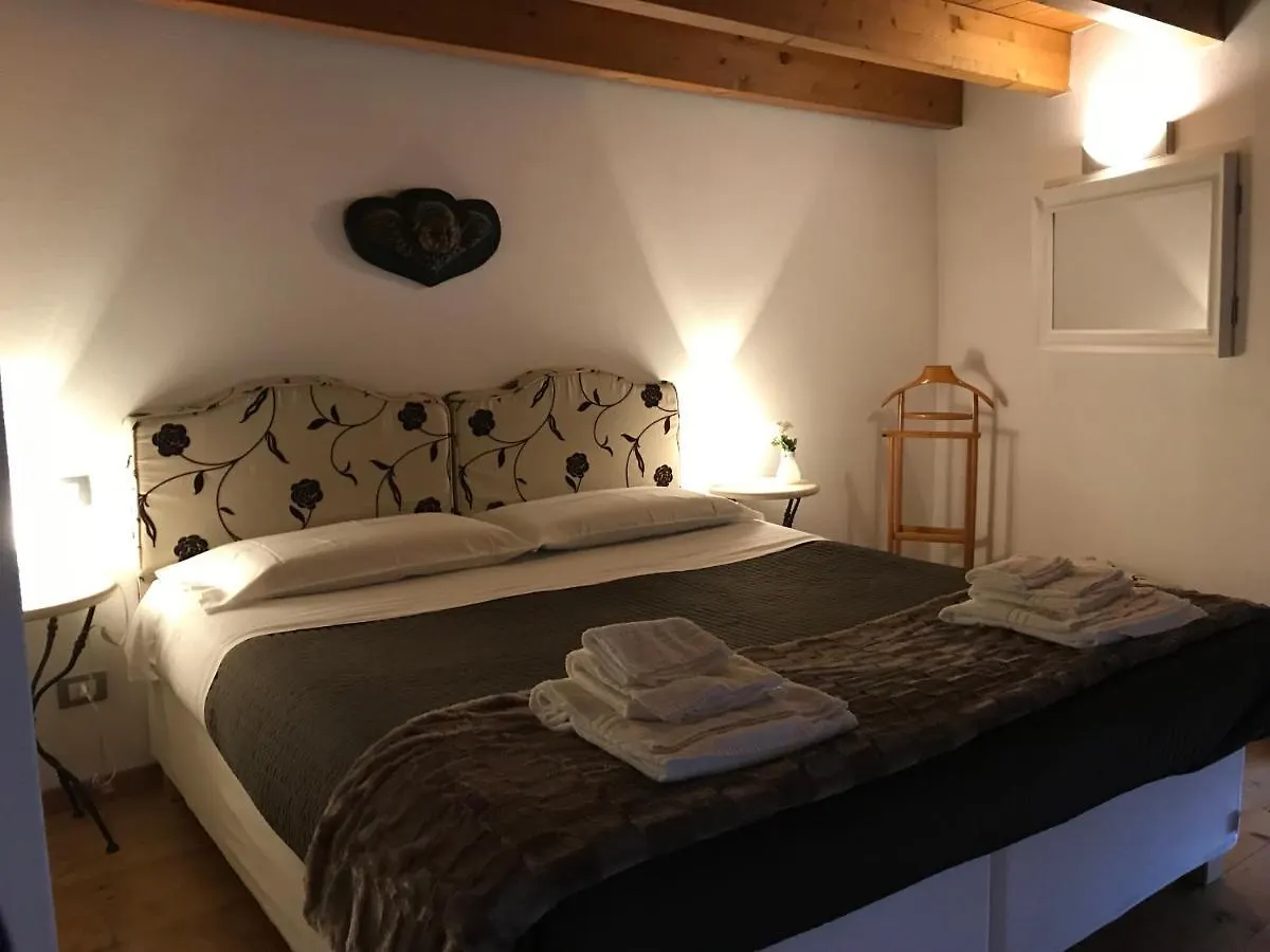 Bed & Breakfast La Casa Nel Sole - Boutique B&B Bari